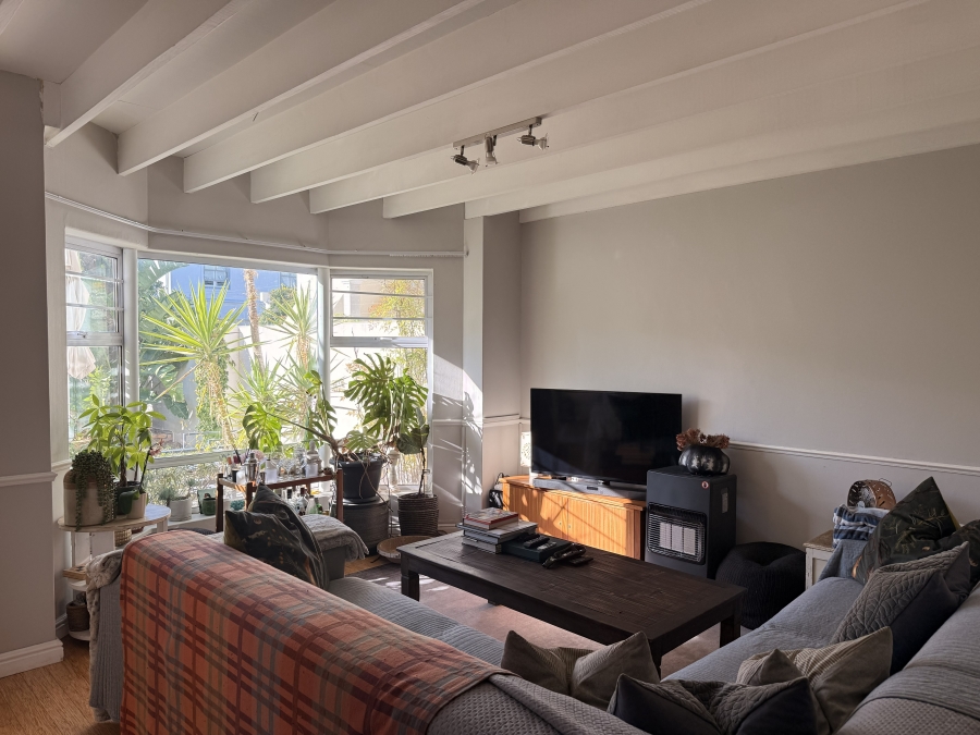 To Let 3 Bedroom Property for Rent in Wynberg Upper Western Cape